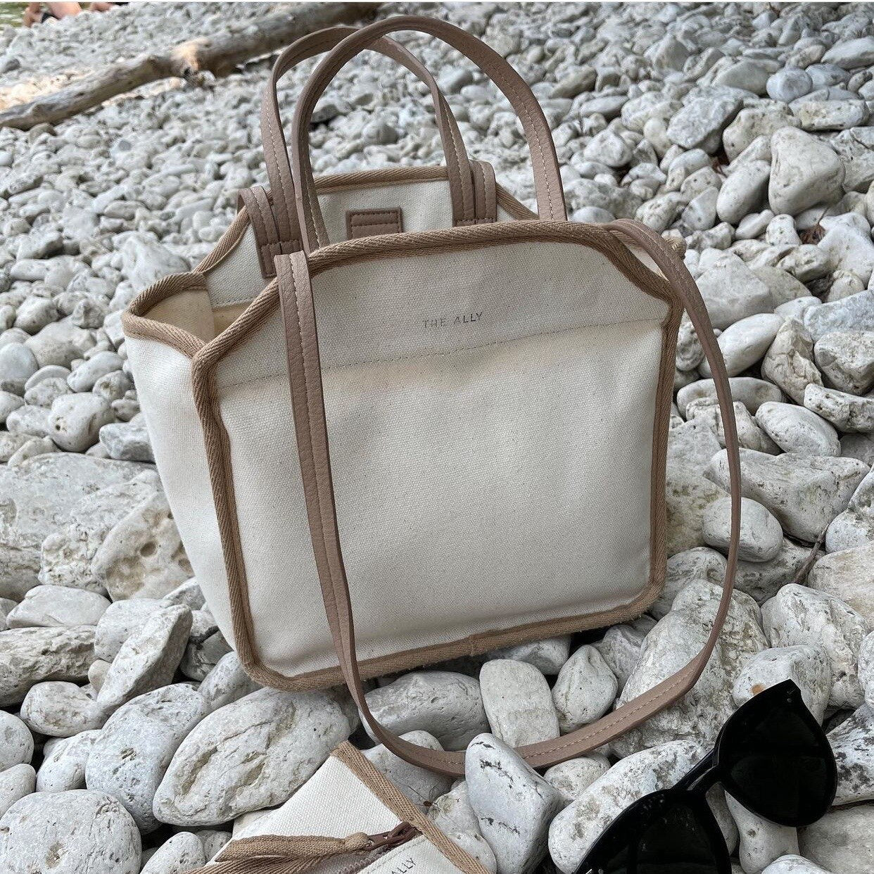 Canvas Diaper Bag with Pouch - CONSOMNIO